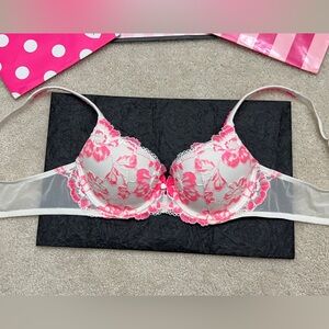 Retired Victoria’s Secret BBV sexy white & pink smooth lace lined Demi Bra 34B